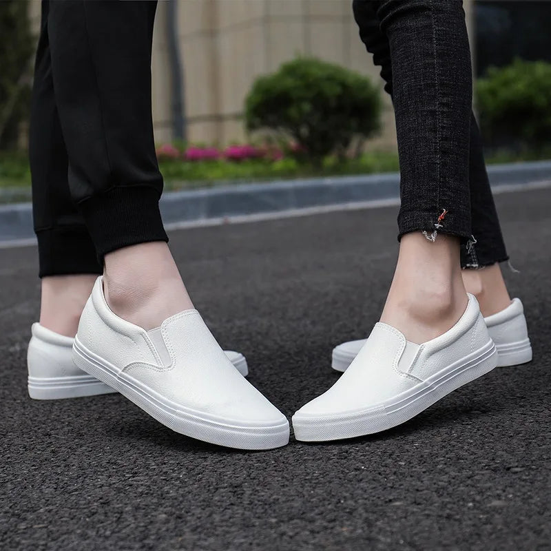 Fashion Cool Young Men Street Shoes Soft Flat Mens Casual Shoes Brand Male Footwear Black White Shoes KA3764