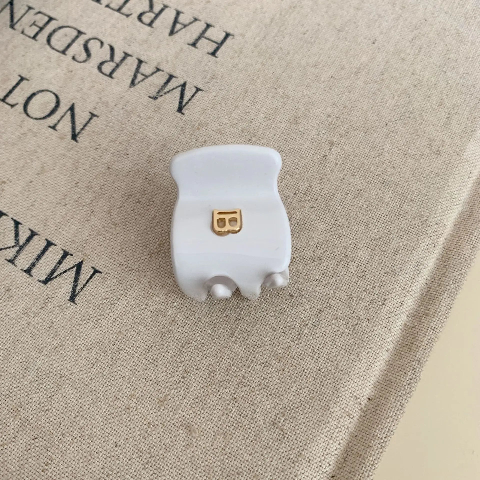 Korean Style of letter B Hairclaw for Women Acetic Acid Arc Grab Clip Girl High Ponytail Premium Hair Accessories Crab Hairpin