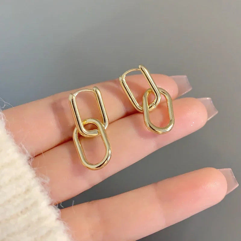 Irregular Metal Pendant Earrings European American Style Personality Fashion Stud Earrings Ms Girl Travel Wedding Accessories