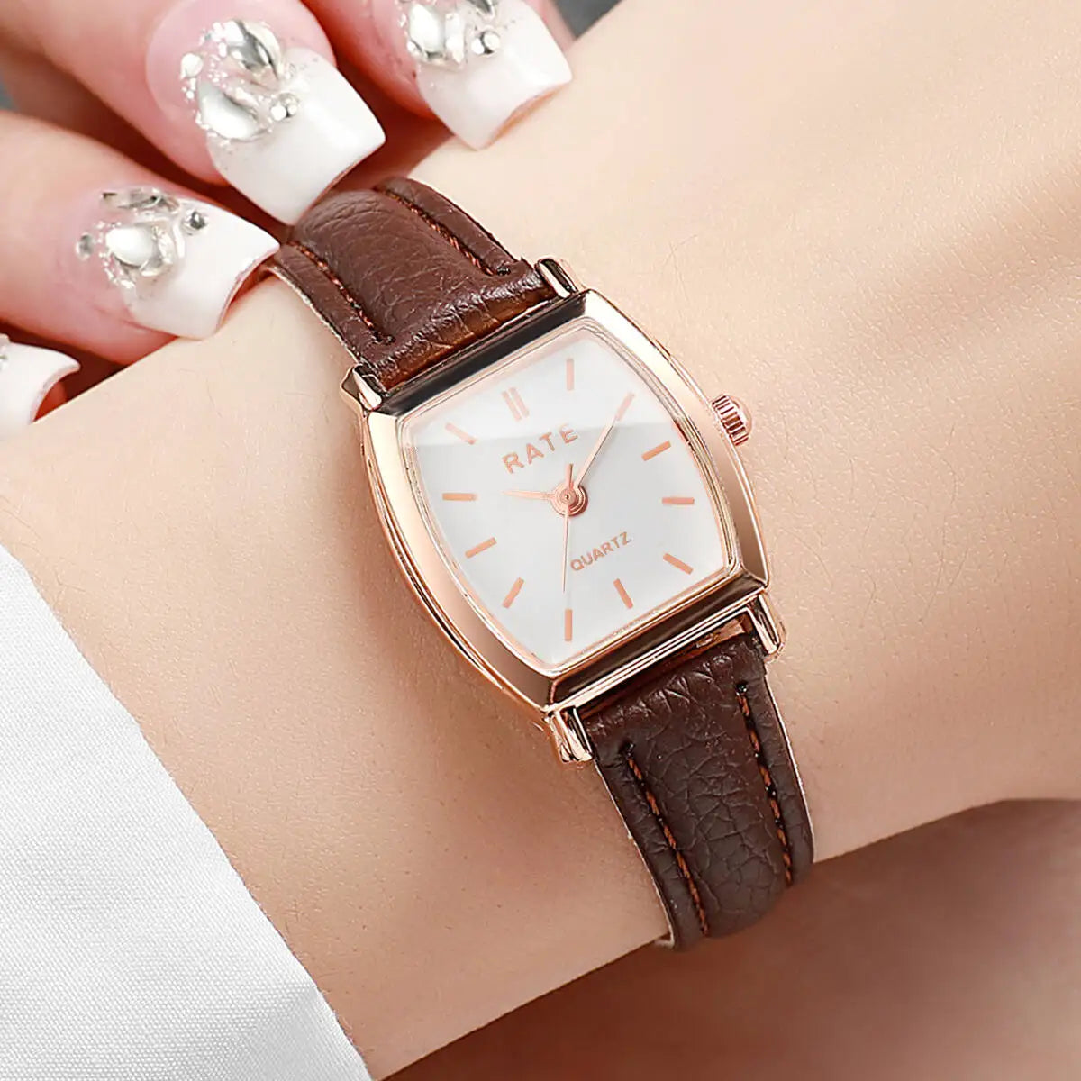 Fashion Women Watches Casual Small Dial Leather Strap Womens Quartz Watch Reloj Mujer Girls Clock（Without Box）
