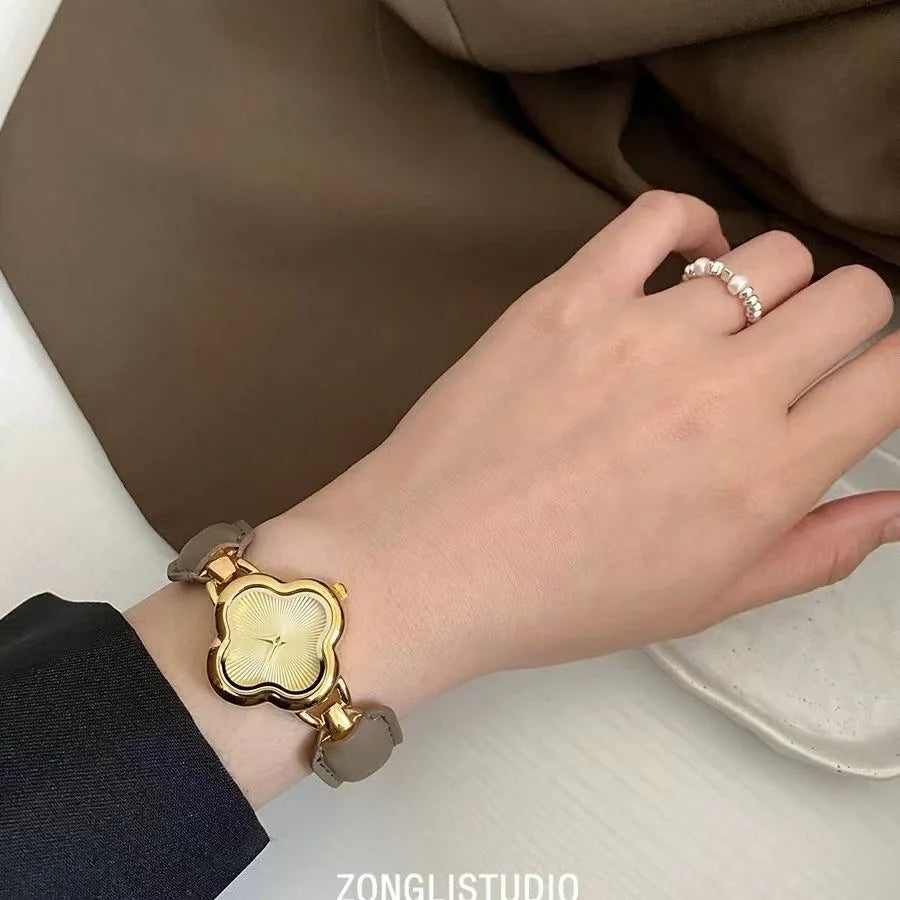 New belt women's watch flower dial fashionable light luxury bracelet, gift for girlfriend, party jewelry